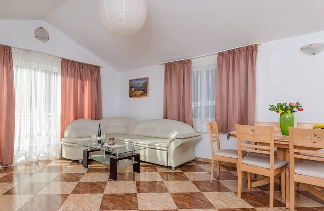 Apartamento para dos personas con un balcon Zuljana, Peljesac (A-4574-e)