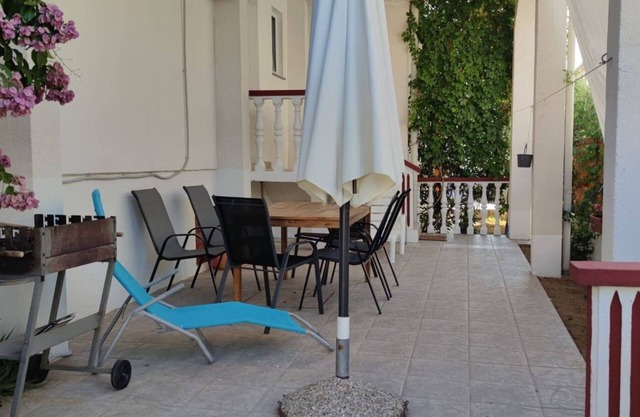 Apartamento para dos personas con una terraza Povljana, Pag (A-6468-a)