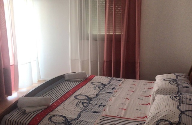 Apartamento para dos personas en la playa Povljana, Pag (A-7505-a)