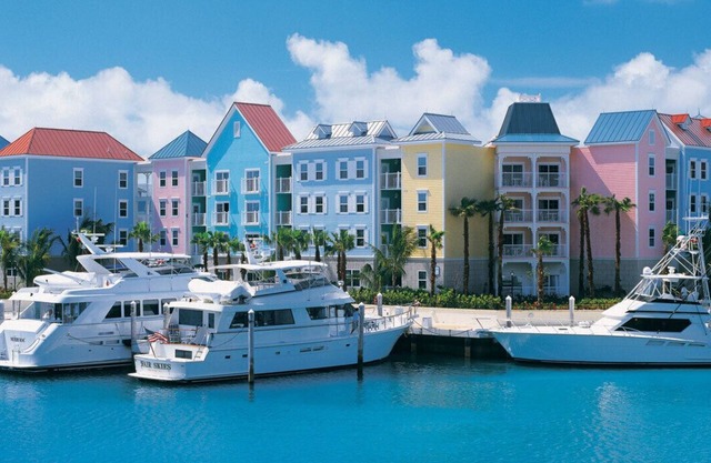Unidad de lujo de dos dormitorios Harborside 11-18 de abril de 2020. W / pulseras