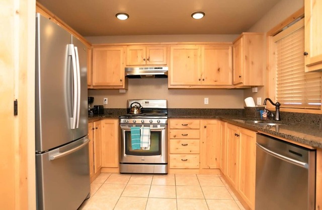 Apartamento-Confortable-Baño Privado-12-Downstairs/No Pets