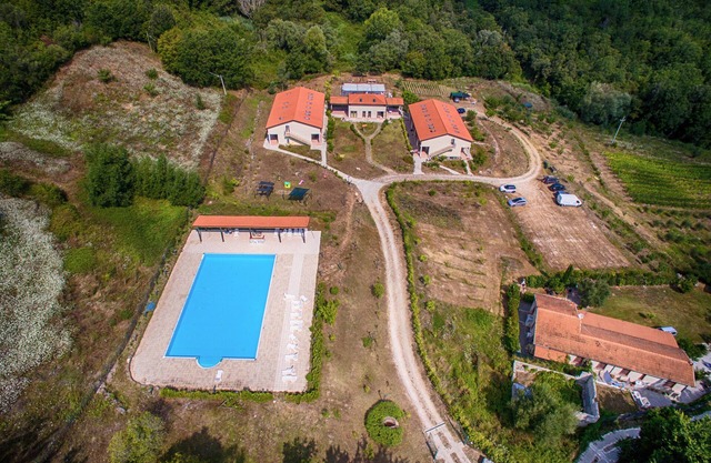 Apartamento de dos habitaciones con un patio a pocos pasos de Palinuro "2"