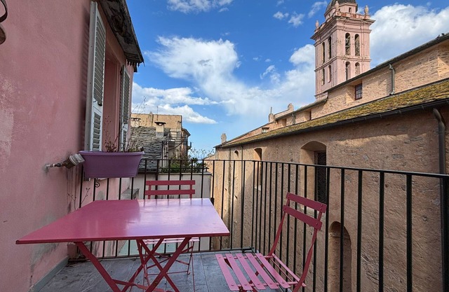 Apartamento de dos habitaciones con terraz