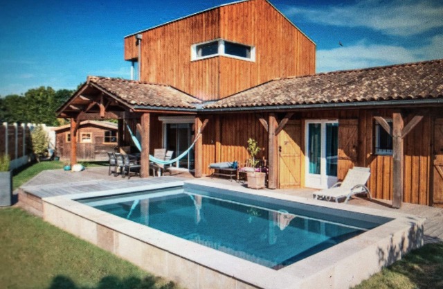 Typical renovated villa: Family cabin on the Bassin d'Arcachon