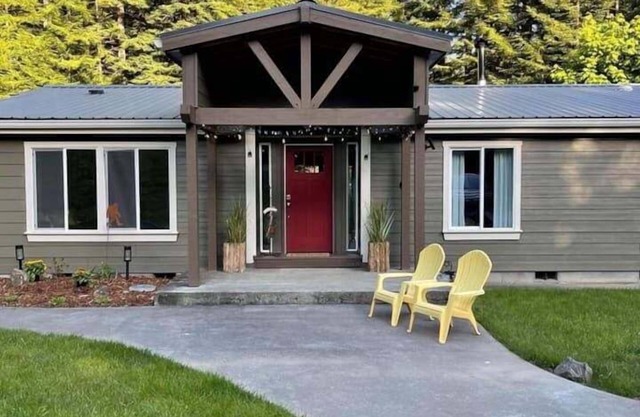 🌲 Ultimate Family Getaway! Bigfoots Hideaway in the Heart of the Redwoods!🌲