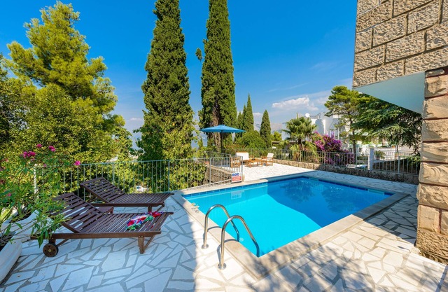 Villa única de 2 dormitorios con piscina privada