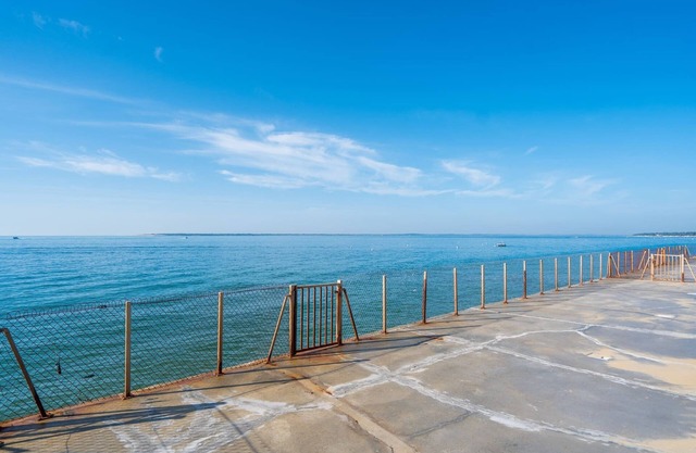 Villa excelente en primera línea con acceso directo a la playa hasta 21 personas
