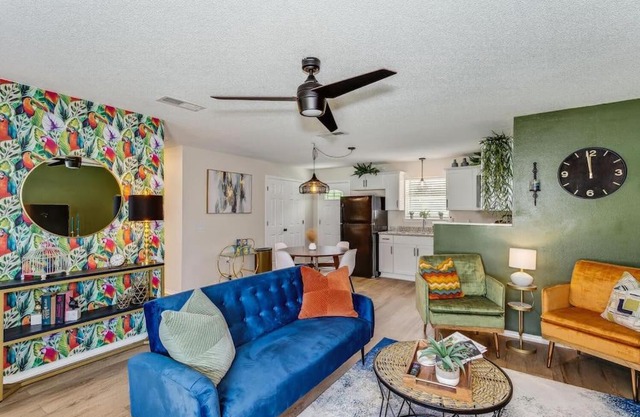 Upgraded Midcentury 3 BDR Home Downtown Pensacola