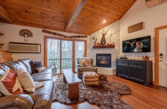 1BR Cottage en Yonahlossee, Se aceptan mascotas, King Master, chimenea, cerca del centro de la ciudad de Blowing Rock