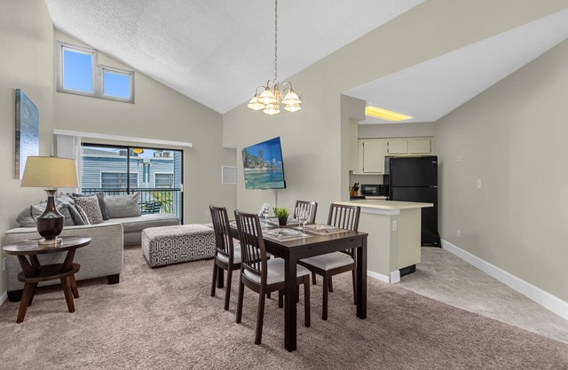 Upstay 2BR Family Condo Ventura Golf Country Club