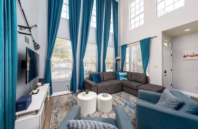 Upstay - East Austin Family Home - 5min From DT