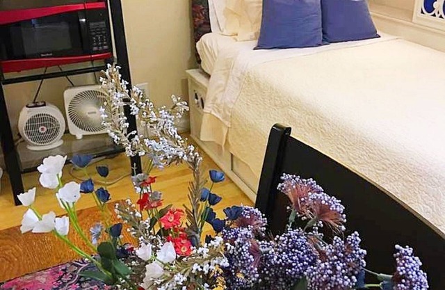 Uptown Dallas - Comfy Studio # 8, WiFi, estacionamiento, cerca de restaurantes y tiendas y caja fuerte