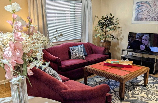 Uptown Dallas - Amplio 1 bd # 1, WiFi, estacionamiento, cerca de restaurantes y tiendas y Saf