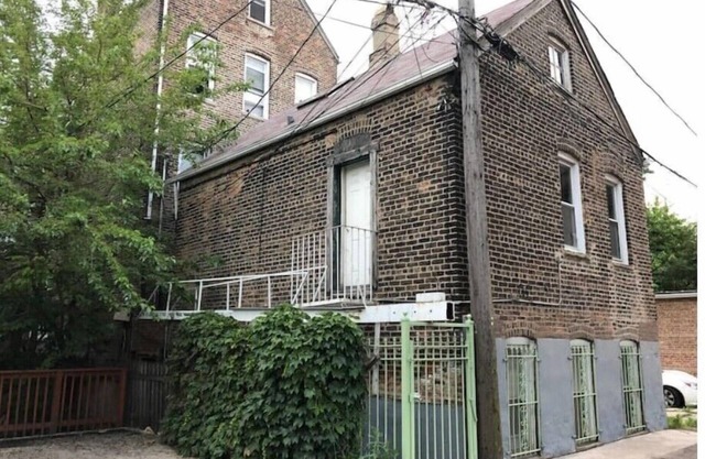 Urban Coach Casa * parking * 10 min to downtown