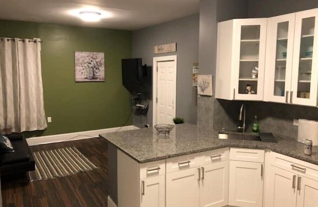 Urban Coach Penthouse - Minutes from downtown
