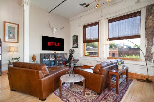 Urban Haven Loft Near Market Square