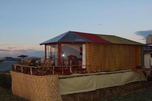 Uros House Lodge Perú