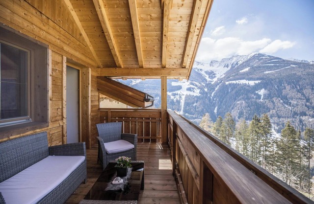Apartamento de vacaciones "Golserhof Sonne" en el valle de Ahrntal con vistas a la montaña