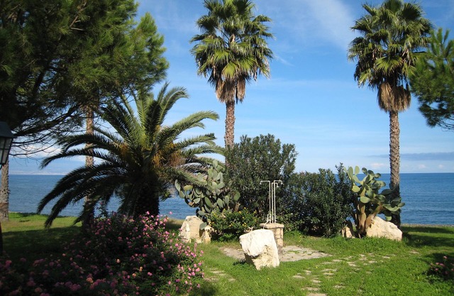 Apartamento en el mar en Sicilia con vistas a la Baia dei Turchi 2-4 personas
