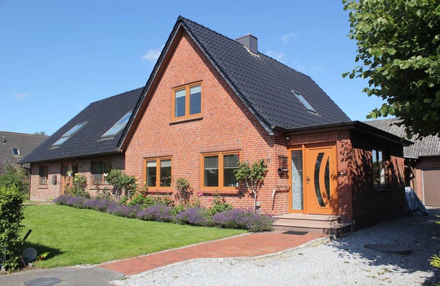 Vacation cottage Boje 11