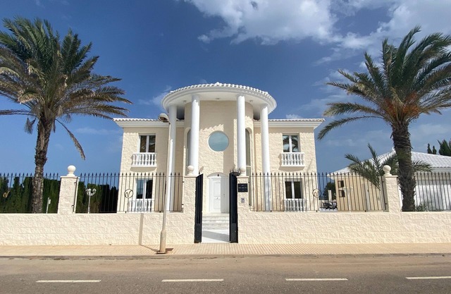 Vacation home for 10 guests with 300m² in La Manga del Mar Menor (167341)