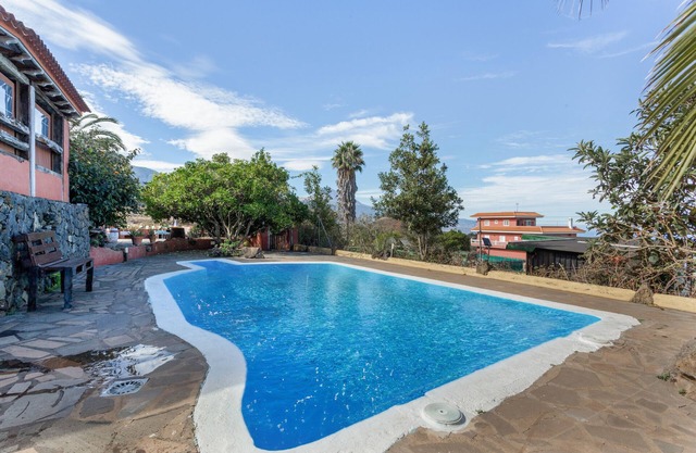 Casa Rural Suerteluna con vistas al mar, piscina privada y Wi-Fi