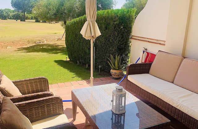 Vacation Home "Los Alcornocales Arcos Golf" with Shared Pool, 2 Private Terraces & Wi-Fi