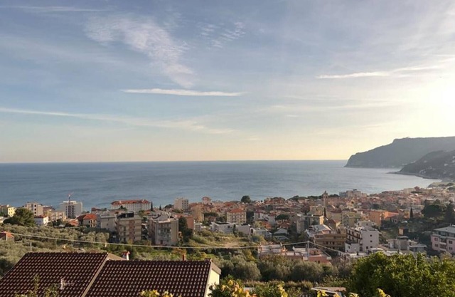 Casa de vacaciones "Casa Sancio" con vistas al mar y terrazas privadas