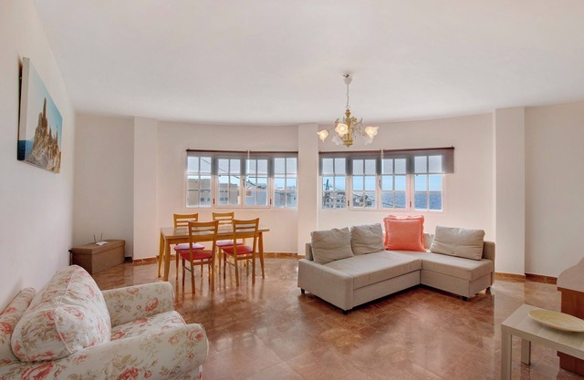 Casa de vacaciones "Del Pescador Planta Alta" con vistas al mar, balcón y Wi-Fi