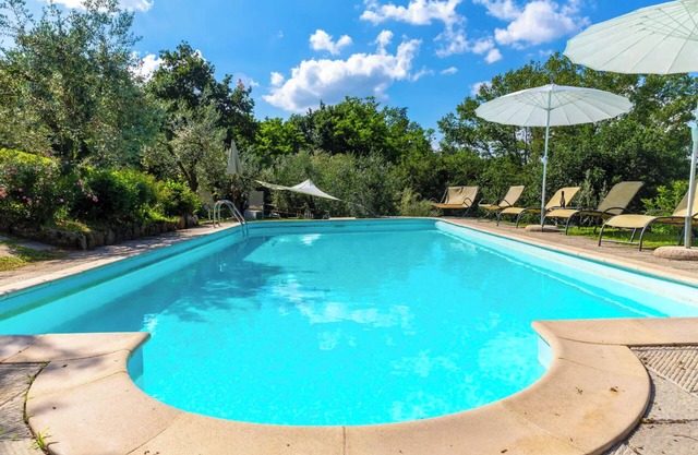 Casa de vacaciones 'La Limonaia' con piscina, terraza privada y Wi-Fi