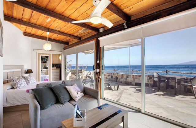 Casa de vacaciones 'La Terraza Del Mar' con vistas al mar, terraza y Wi-Fi