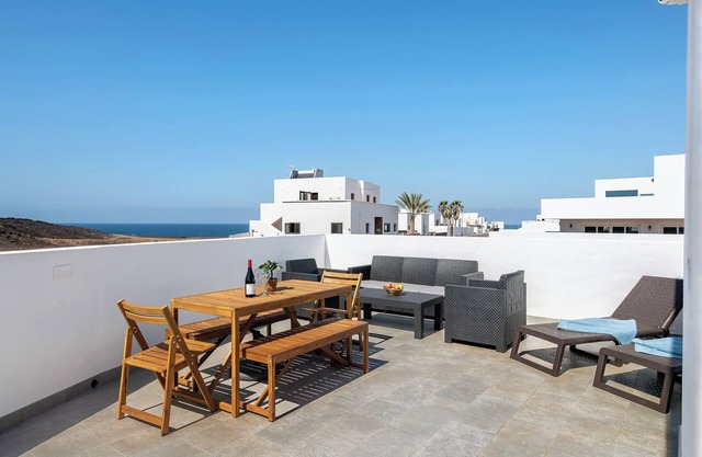 Casa de vacaciones 'Ocean 1' con vistas a la montaña, Wi-Fi y aire acondicionado