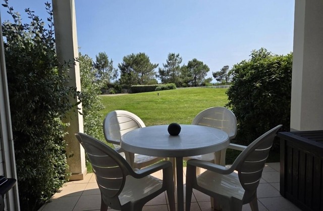 Apartamento-Confortable-Baño con bañera-Vista a parte del mar