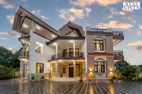 Vaikunth Villa by VEO - Part of StayVista