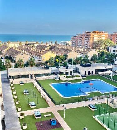 Valencia Beachfront Home 22