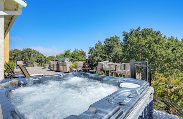 Vallejo Home w/ Spacious Deck, Hot Tub & Views