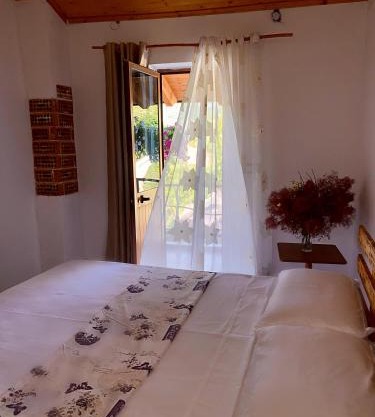 Velaj Guest House