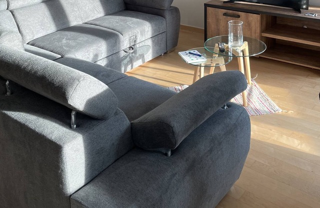 Very bright 2 bedroom apartment in the heart of Uccle.