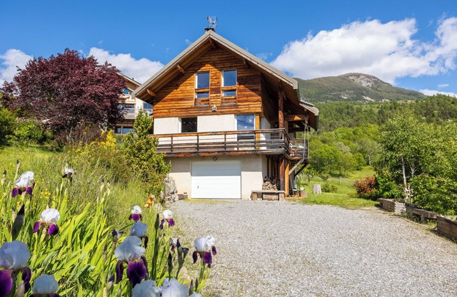 cómoda casa de campo cerca de Embrun Serre Ponçon -LAC