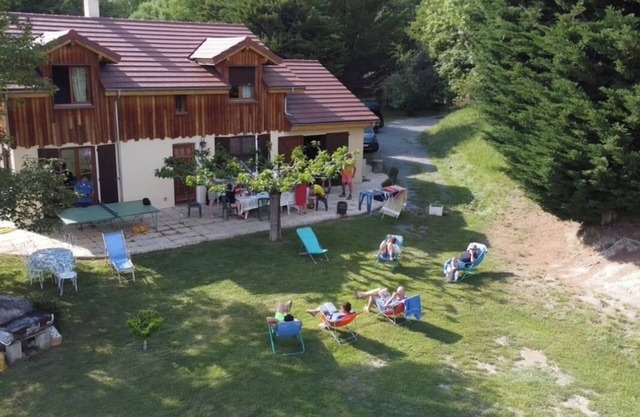 Muy bonito chalet a orillas del lago de Serre Ponçon 6 personas