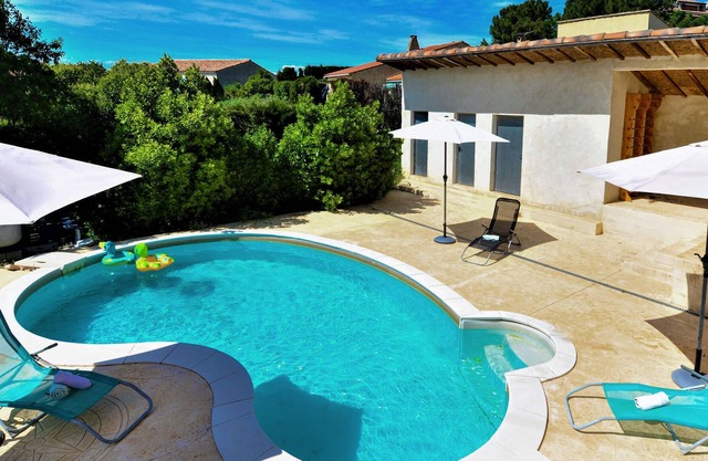 Alojamiento de 3 habitaciones en Aramon