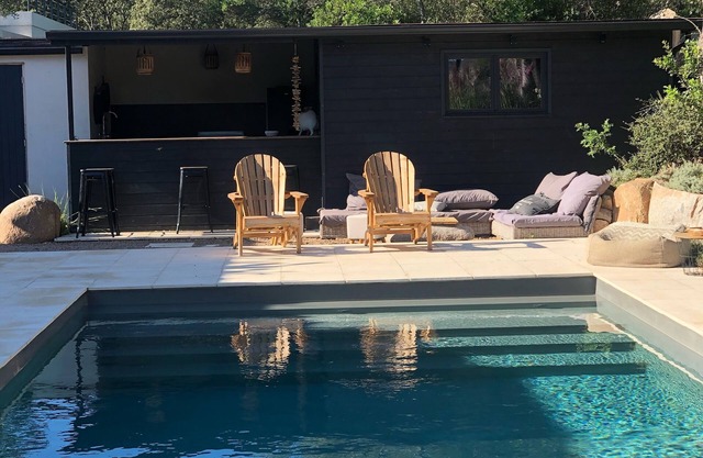 Villa nueva, 5 dormitorios, piscina, 1,5 km del mar, 15 km de portovecchio