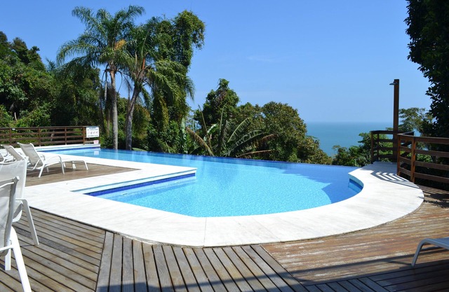 Condominio Vilabela da Princesa con conserje las 24 horas y piscina