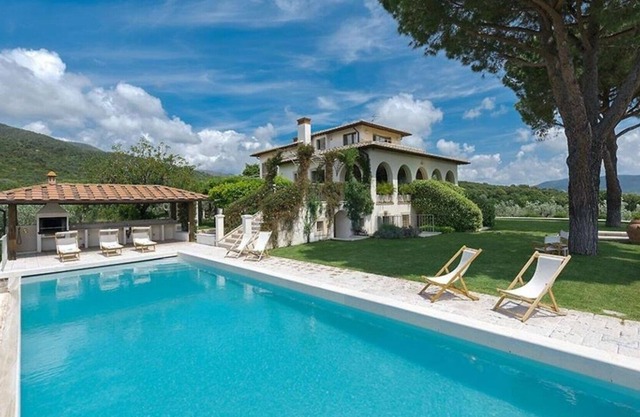 Villa en Castiglione Della Pescaia con 7 habitaciones, capacidad 14