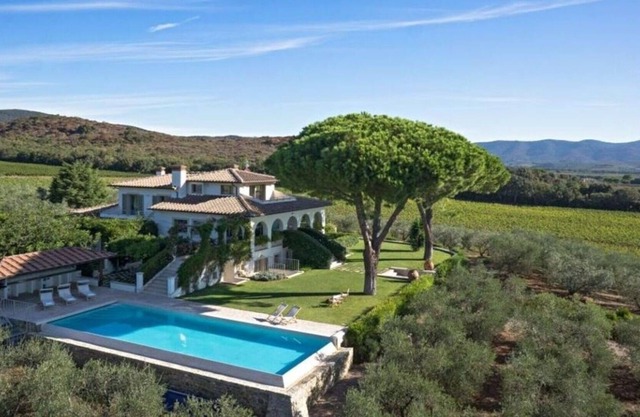 Villa en Castiglione Della Pescaia con 5 habitaciones, capacidad 10
