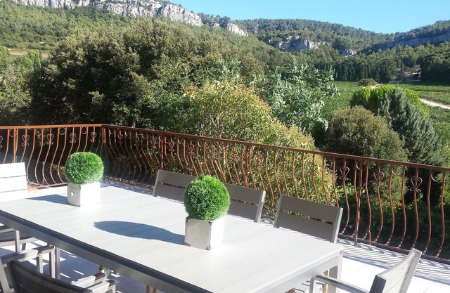 Villa a 10mn de Cassis, vista dominante de los viñedos