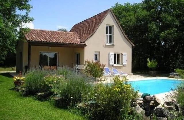 Villa 9 personas con piscina en el pueblo medieval de Loubressac