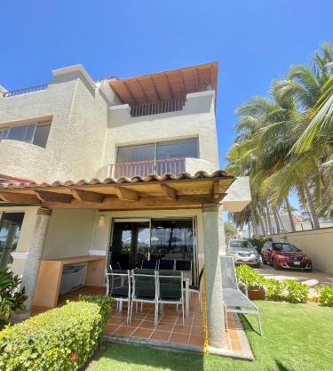 Villa 8 frente al mar