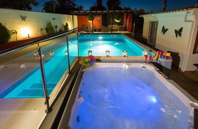 OFERTA ESPECIAL DE ÚLTIMO MINUTO VILLA DE LUJO AGUAS EN GUIA SIEMPRE RESERVE DIRECTO