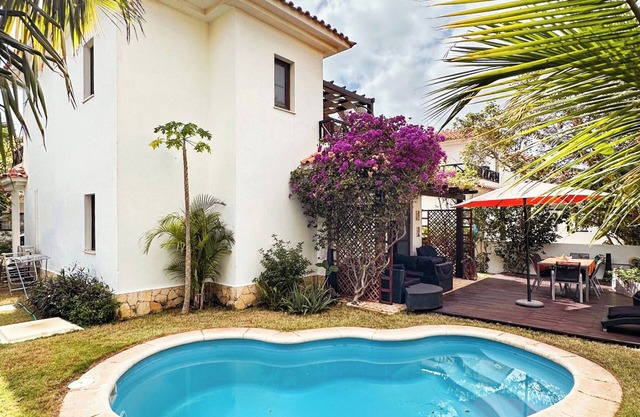 Villa Amalia - 3 bedroom villa w/ a private pool, beach access and fast Wi-Fi